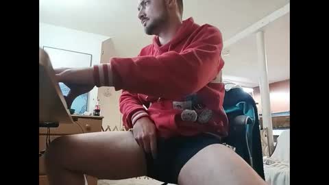 LOUiViLAN online show from 01/05/25, 07:17