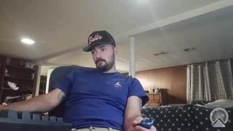 LOUiViLAN online show from 09/21/25, 05:09