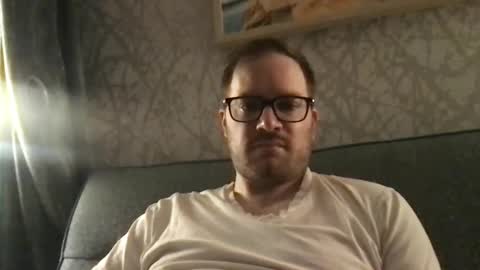 Snapshot of km0079 chatting on 12/20/24, 06:56 Kris online show from 12/20/24, 06:56