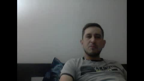 Snapshot of kmilo273079 chatting on 01/01/25, 12:32 juan online show from 01/01/25, 12:32