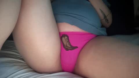 Snapshot of knextdoor chatting on 09/29/25, 01:38 knextdoor online show from 09/29/25, 01:38