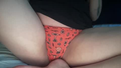 Snapshot of knextdoor chatting on 10/29/25, 10:55 knextdoor online show from 10/29/25, 10:55