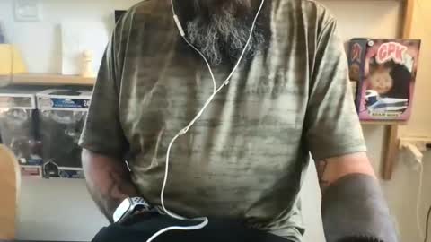 Snapshot of knicker76 chatting on 10/22/25, 09:09 knicker76 online show from 10/22/25, 09:09