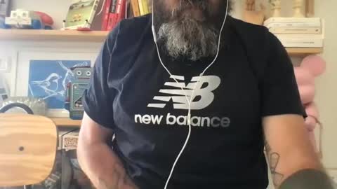 Snapshot of knicker76 chatting on 08/05/26, 12:41 knicker76 online show from 08/05/26, 12:41