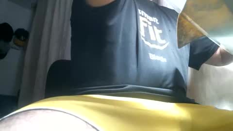 Snapshot of knickfranco chatting on 04/14/26, 05:02 knickfranco online show from 04/14/26, 05:02