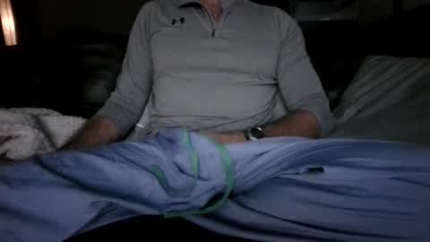 Knight3975 online show from 10/03/25, 03:47