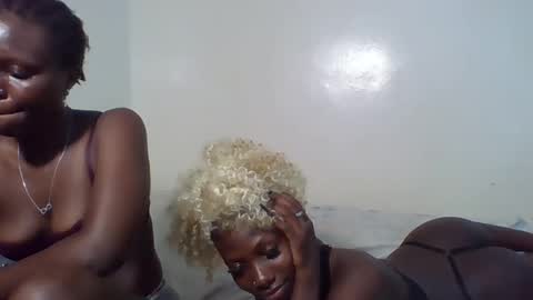 knight_nurse69 online show from 10/29/25, 07:37