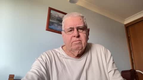 Aussiedude online show from 09/15/25, 10:10