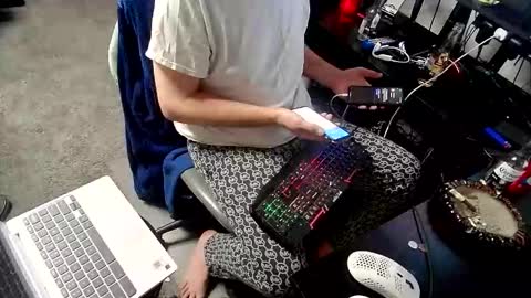 Snapshot of knkycpl6944 chatting on 12/01/25, 12:26 Kevin Fitz online show from 12/01/25, 12:26