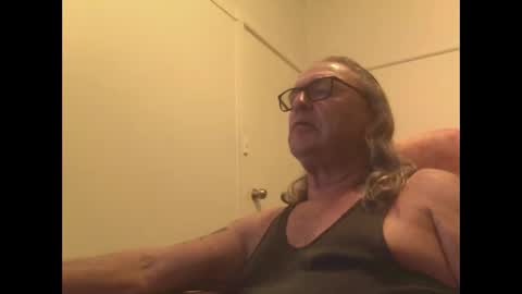 Snapshot of knobout chatting on 03/22/26, 11:13 knobout online show from 03/22/26, 11:13