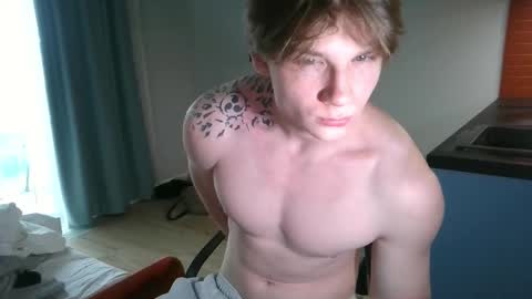 Snapshot of knotsiemens chatting on 03/20/26, 02:00 Adam online show from 03/20/26, 02:00