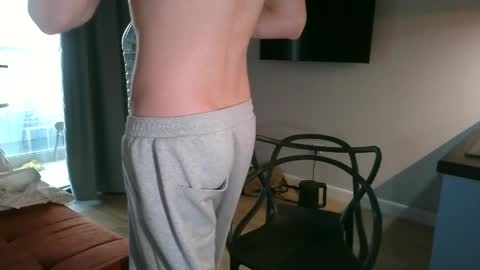 Snapshot of knotsiemens chatting on 04/04/26, 04:22 Adam online show from 04/04/26, 04:22