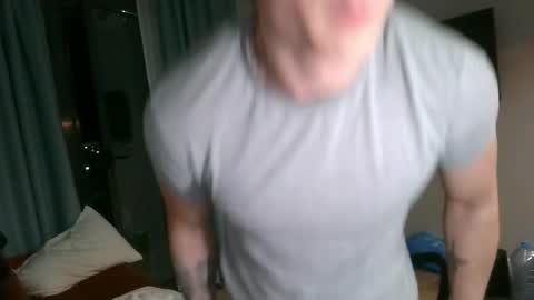 Snapshot of knotsiemens chatting on 04/10/26, 11:53 Adam online show from 04/10/26, 11:53