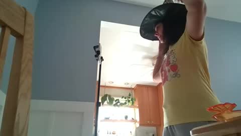 ko_rides online show from 11/01/25, 04:31