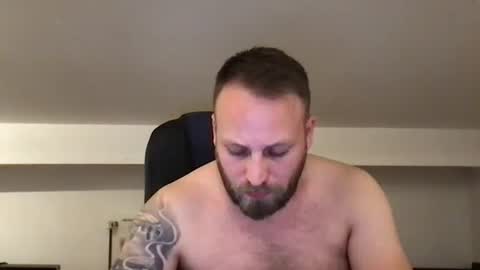Snapshot of kobasic chatting on 12/30/24, 11:06 hugo online show from 12/30/24, 11:06