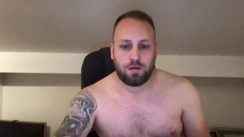 Snapshot of kobasic chatting on 09/18/25, 01:51 hugo online show from 09/18/25, 01:51