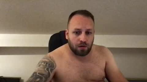 Snapshot of kobasic chatting on 09/19/25, 02:13 hugo online show from 09/19/25, 02:13