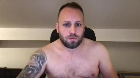Snapshot of kobasic chatting on 10/01/25, 11:00 hugo online show from 10/01/25, 11:00