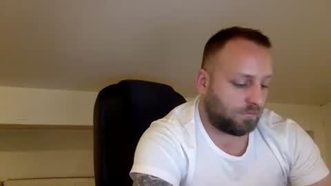 hugo online show from 12/05/25, 01:36