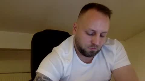 hugo online show from 12/21/25, 12:40