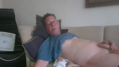 Snapshot of kobolt67 chatting on 04/12/26, 03:39 kobolt67 online show from 04/12/26, 03:39