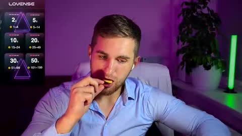 Sweet boy online show from 10/15/25, 10:21