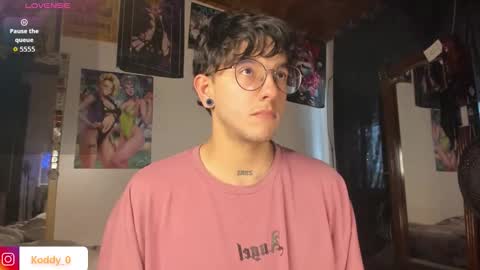 Snapshot of koddy_0 chatting on 03/27/26, 09:03 Koddy Independent model online show from 03/27/26, 09:03