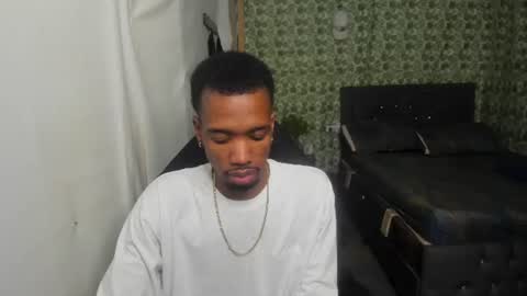 Snapshot of kofi_exotic_ chatting on 06/17/26, 12:35 kofi online show from 06/17/26, 12:35