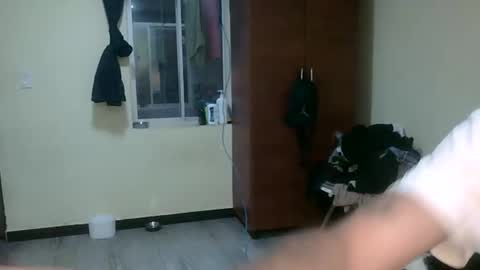 Snapshot of koiseraphin chatting on 02/15/26, 06:48 Jacob and Victoria online show from 02/15/26, 06:48