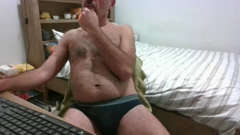 Snapshot of kokluv1 chatting on 06/17/26, 03:31 kokluv online show from 06/17/26, 03:31