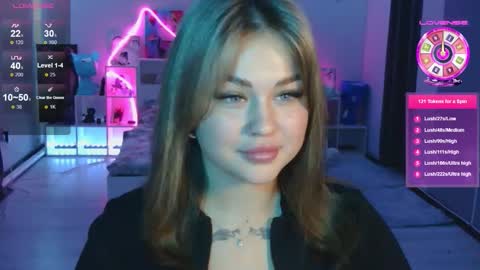 Mia online show from 10/21/25, 01:01