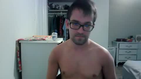 Snapshot of kol704 chatting on 08/03/26, 12:43 Kolia online show from 08/03/26, 12:43