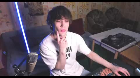 Snapshot of kolyakayne chatting on 05/02/26, 07:30 Kolya Kayne online show from 05/02/26, 07:30