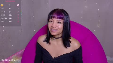 Snapshot of komatsu_ chatting on 11/20/25, 04:56 Komatsu Lilith online show from 11/20/25, 04:56