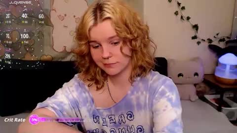 Snapshot of komorebbi chatting on 04/24/26, 11:07 Marta online show from 04/24/26, 11:07