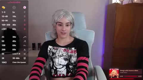 Snapshot of koneko_nya chatting on 03/10/26, 10:15 Riley online show from 03/10/26, 10:15
