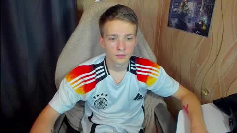 konnor_deviant online show from 10/02/25, 09:44