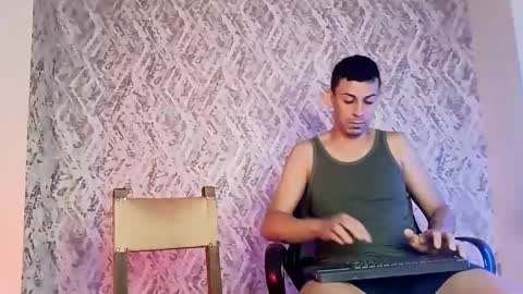 Snapshot of kopular chatting on 03/10/25, 09:21 Diego y Edgar online show from 03/10/25, 09:21