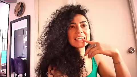 Snapshot of koral369_ chatting on 06/10/26, 05:56 Koral online show from 06/10/26, 05:56