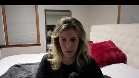 Snapshot of koralynn777 chatting on 12/02/25, 04:07 KoraLynn777 online show from 12/02/25, 04:07