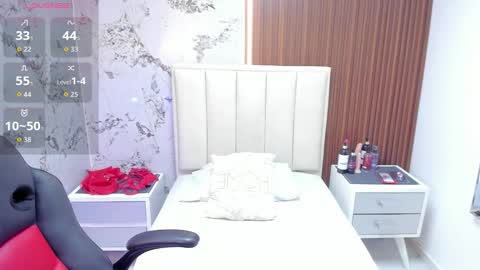 Snapshot of korinasantos chatting on 03/30/26, 12:39 online show from 03/30/26, 12:39