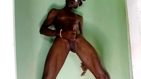 Snapshot of korn4lyfe chatting on 11/17/25, 12:11 Prince makonnen online show from 11/17/25, 12:11