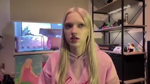 Snapshot of kortneyhiedeman chatting on 06/16/26, 07:27 Ariela online show from 06/16/26, 07:27