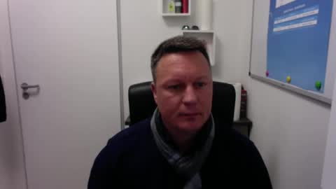 Snapshot of kosmos008 chatting on 02/10/26, 12:09 kosmos008 online show from 02/10/26, 12:09