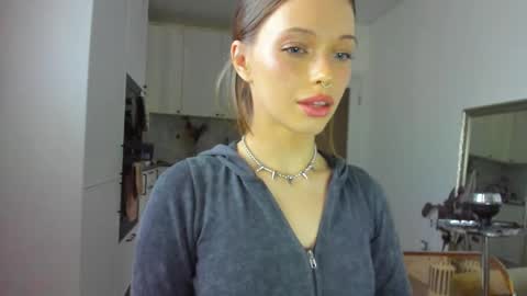 kossie_ online show from 02/13/25, 03:24
