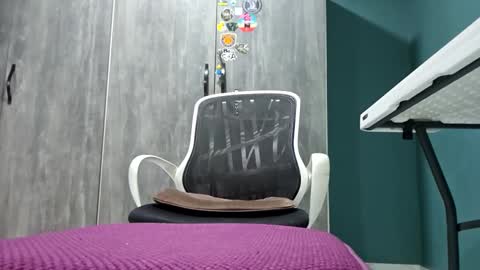 Snapshot of koto420 chatting on 01/06/26, 08:01 Koto Bombon online show from 01/06/26, 08:01