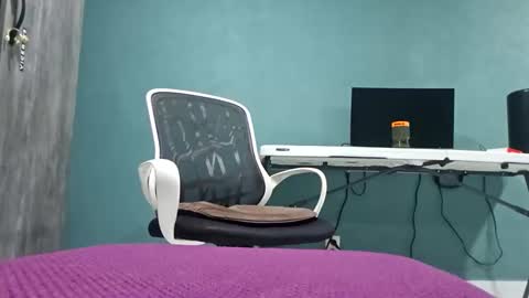 Snapshot of koto420 chatting on 02/17/26, 04:02 Koto Bombon online show from 02/17/26, 04:02