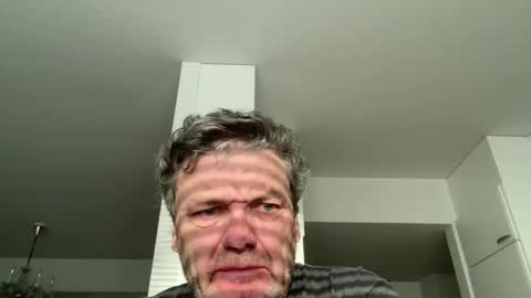 Snapshot of kovapoika chatting on 10/10/25, 02:49 kovapoika online show from 10/10/25, 02:49