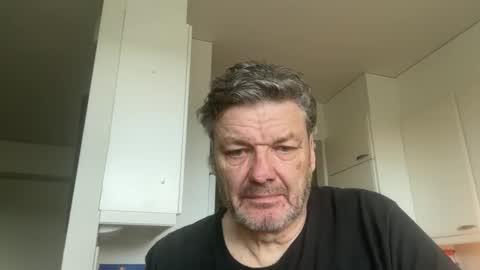 Snapshot of kovapoika chatting on 10/19/25, 09:54 kovapoika online show from 10/19/25, 09:54