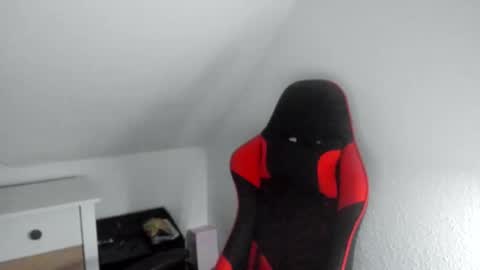 Snapshot of kozik1992 chatting on 12/01/25, 06:51 Bartek online show from 12/01/25, 06:51